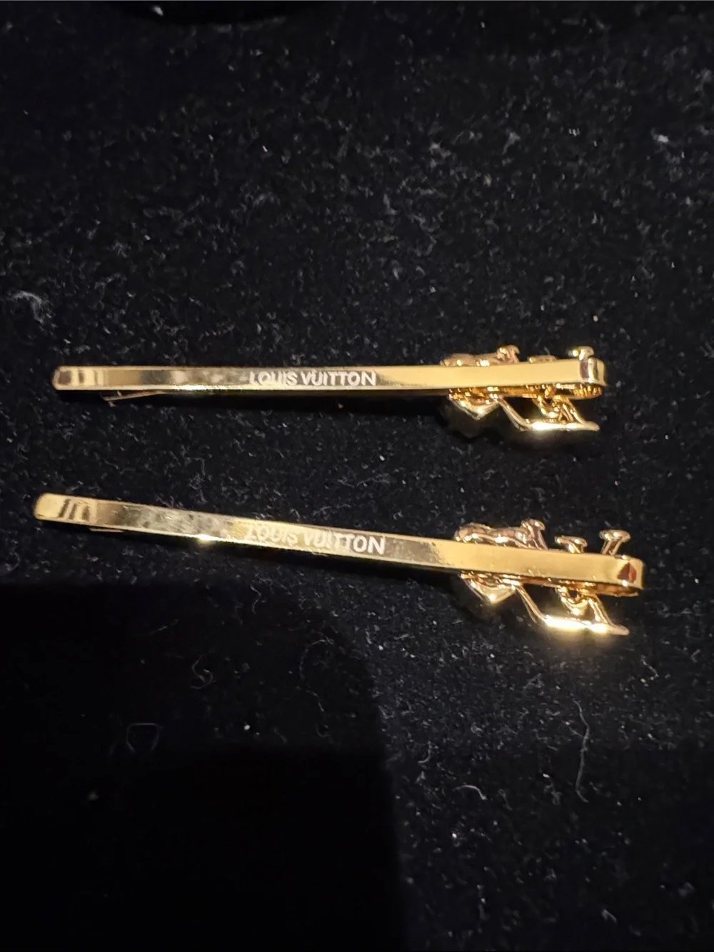 LV Fashion Gold & Bling Heart Hair Pin